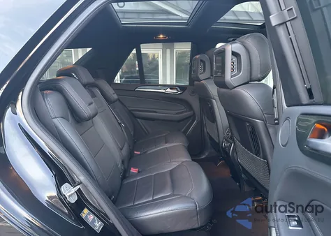 2017 Mercedes-Benz Gle 43 Amg z USA, uszkodzony, nr VIN 4JGDA6EB2HA925506